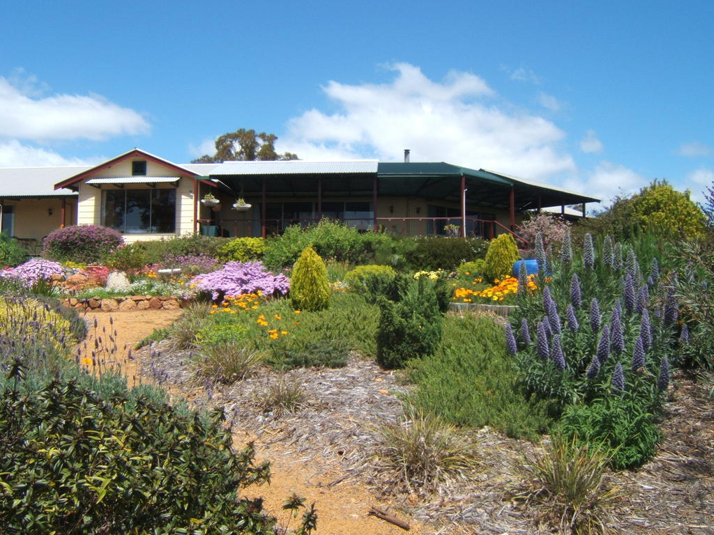 Shambhala Guesthouse Kangaroo Gully Exteriör bild